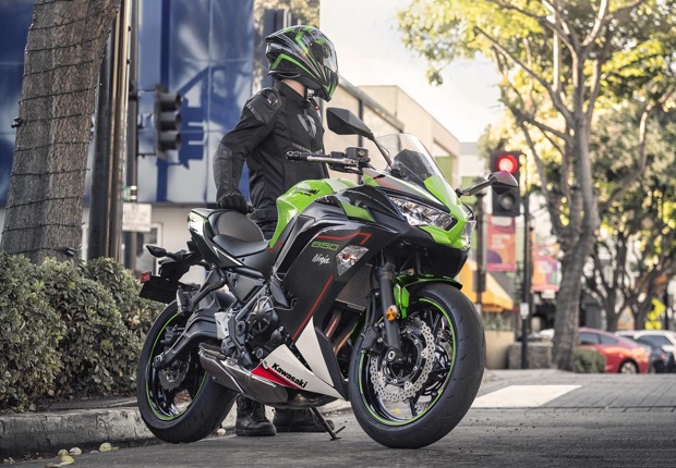 moto Kawasaki